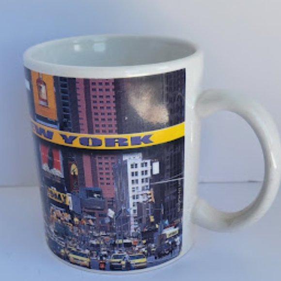 Vintage New York NYC Broadway in the Daytime Glazed Ceramic Coffee Mug Cup - Picture 3 of 5